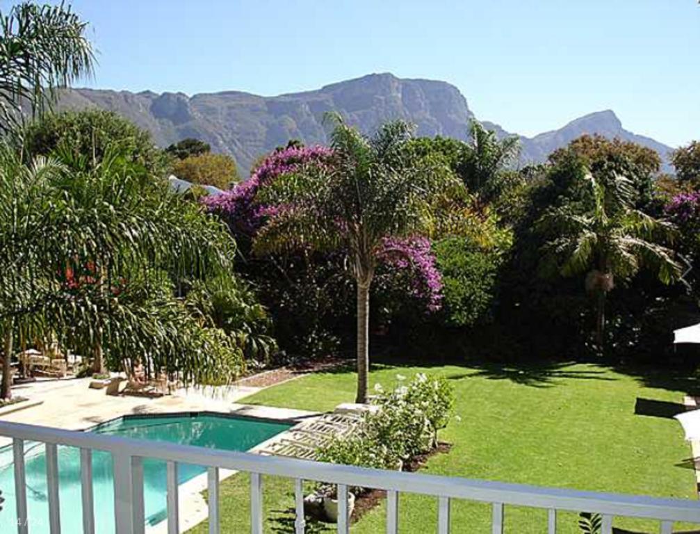 Constantia Valley Lodge Cape Town Bagian luar foto