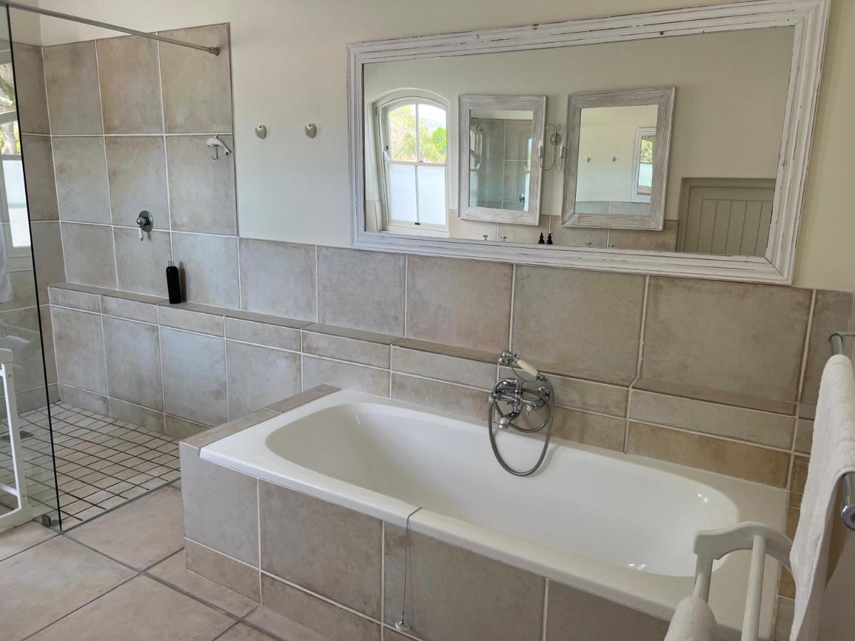Constantia Valley Lodge Cape Town Bagian luar foto