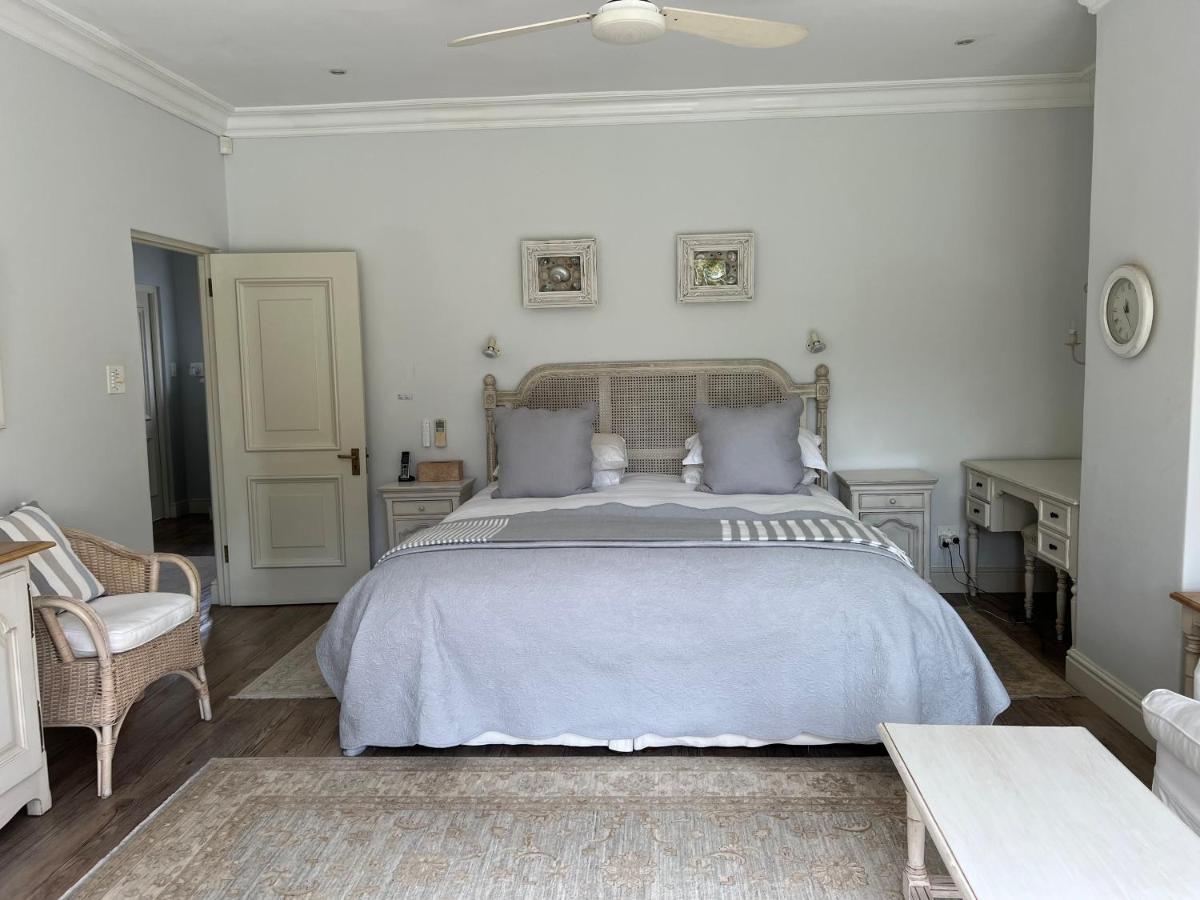 Constantia Valley Lodge Cape Town Bagian luar foto
